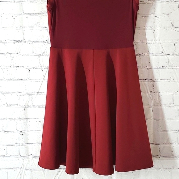 MM Couture Miss Me Merlot Wine Cranberry Sleeveless Sheer Back Midi Dress Size M - Picture 11 of 13